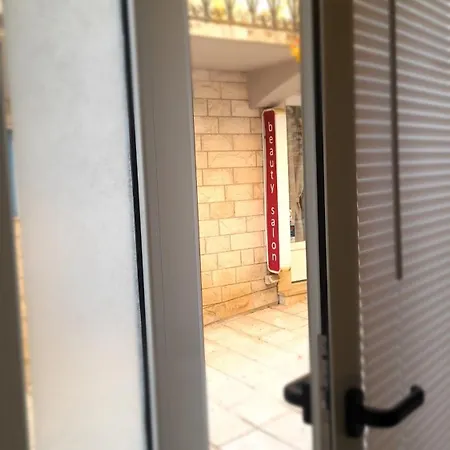 Apartamento Ellamar Center 2 *