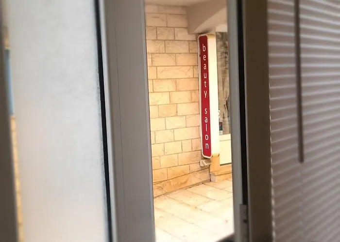 Διαμέρισμα Ellamar Center 2 *